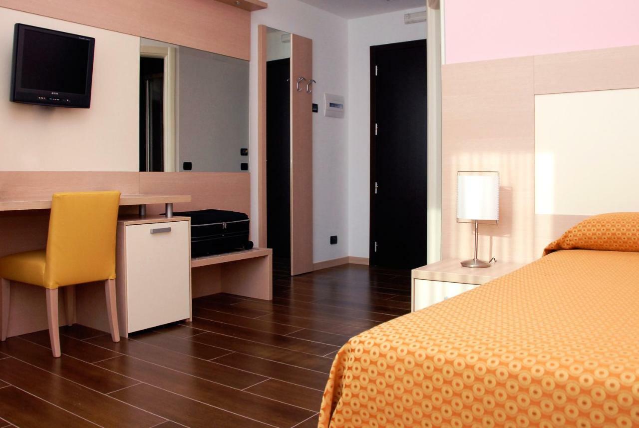 Groane Hotel Residence Cesano Maderno Extérieur photo