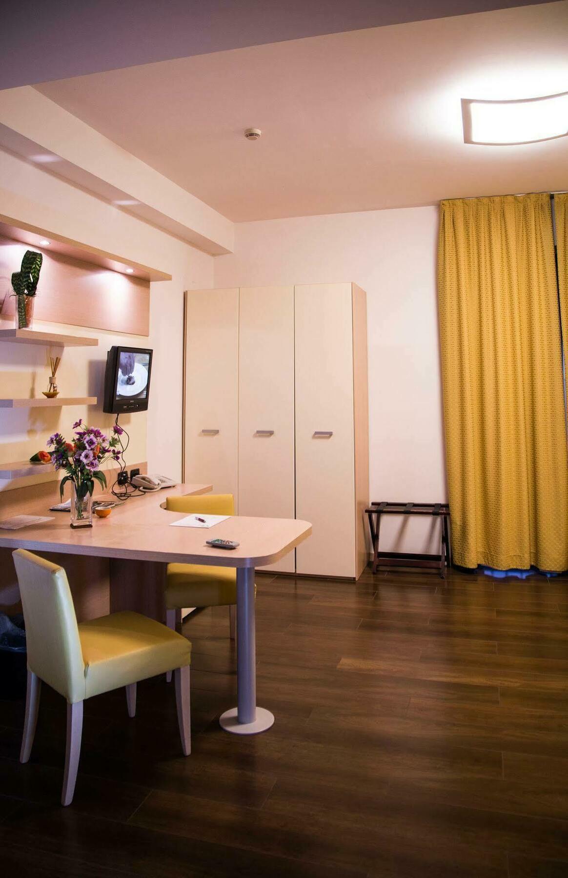 Groane Hotel Residence Cesano Maderno Extérieur photo