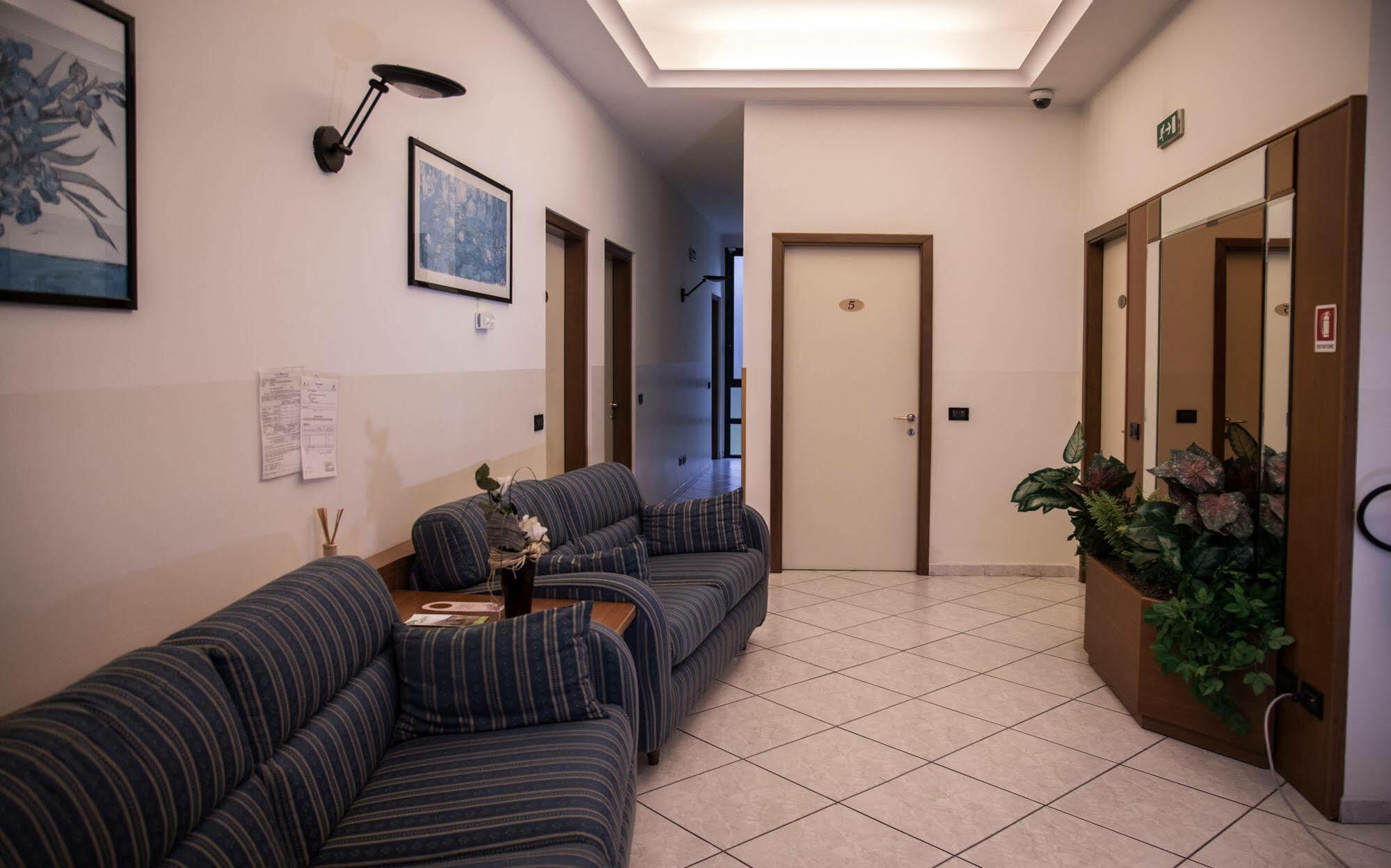 Groane Hotel Residence Cesano Maderno Extérieur photo