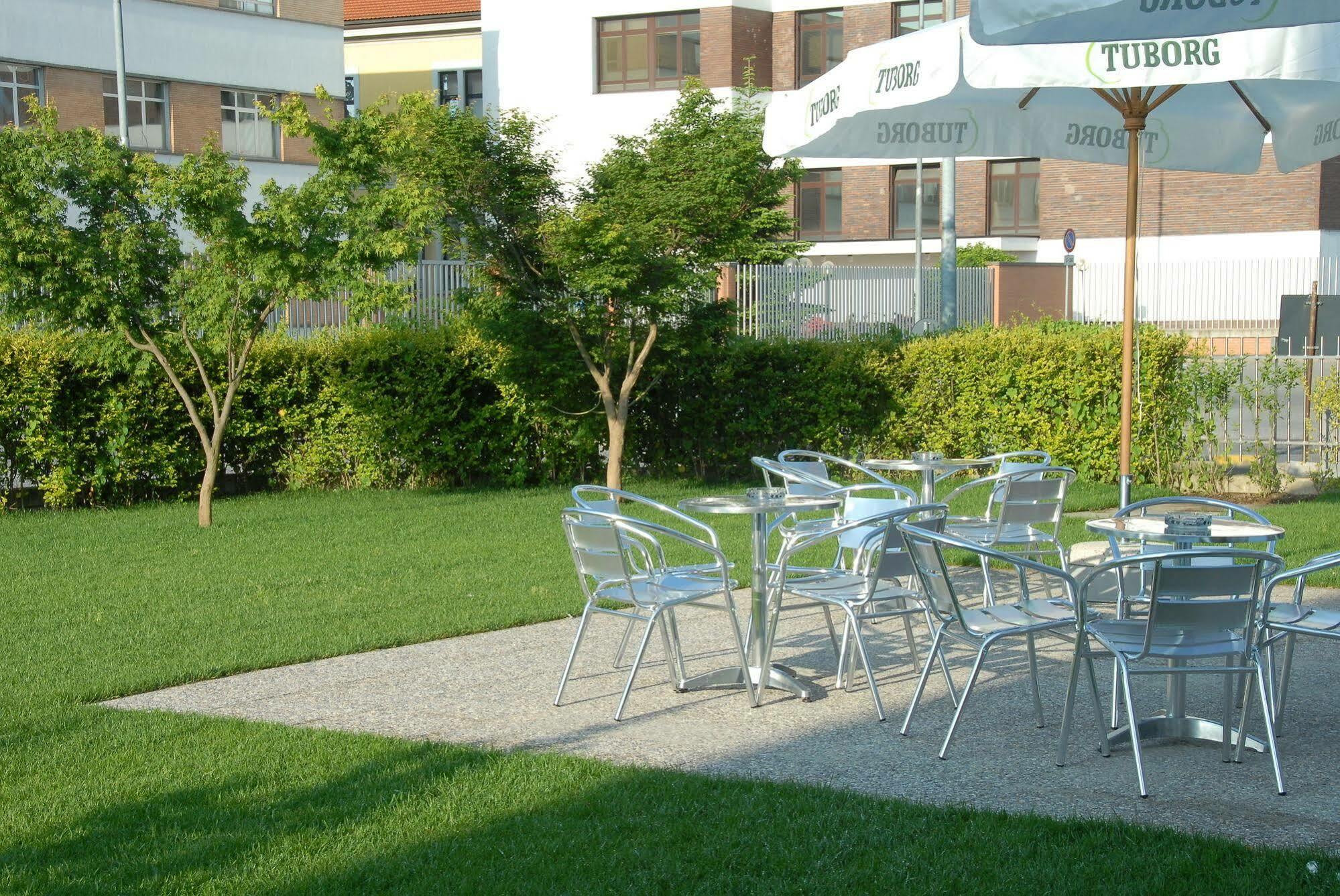 Groane Hotel Residence Cesano Maderno Extérieur photo